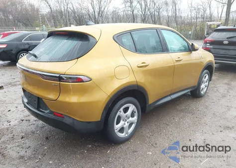 2024 Dodge Hornet Gt z USA, uszkodzony, nr VIN ZACNDFAN4R3A43018